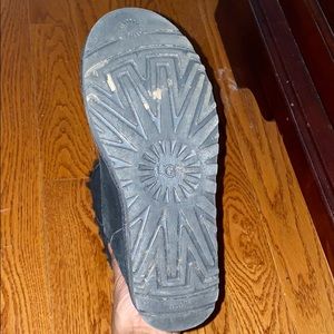 Used woman black calf length Uggs!